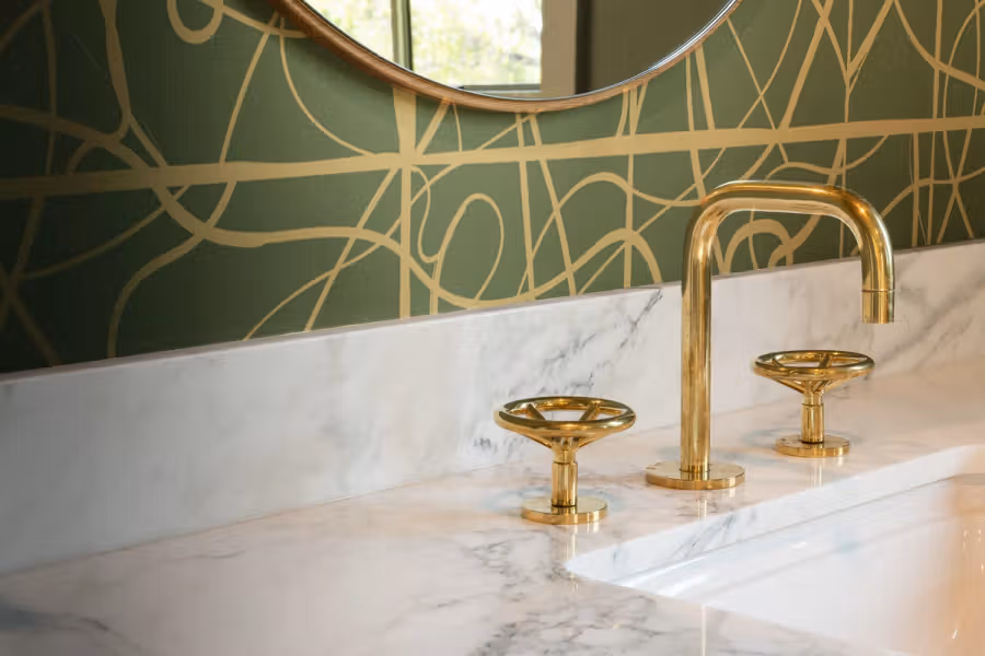 Groove Wallpaper shown in an editorial setting