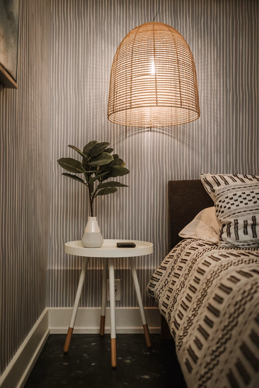 Schism Wallpaper shown in an editorial setting